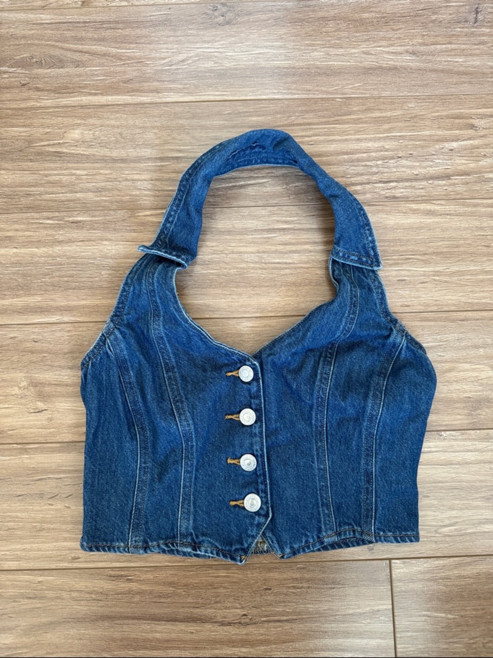 🟡SOLD🟡 BRAND NEW Women’s Levi’s Denim Halter Crop Top Size S